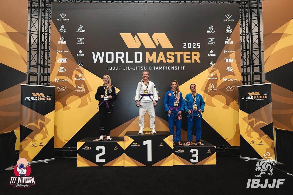 Peters Township woman wins silver medal at jiujitsu world event